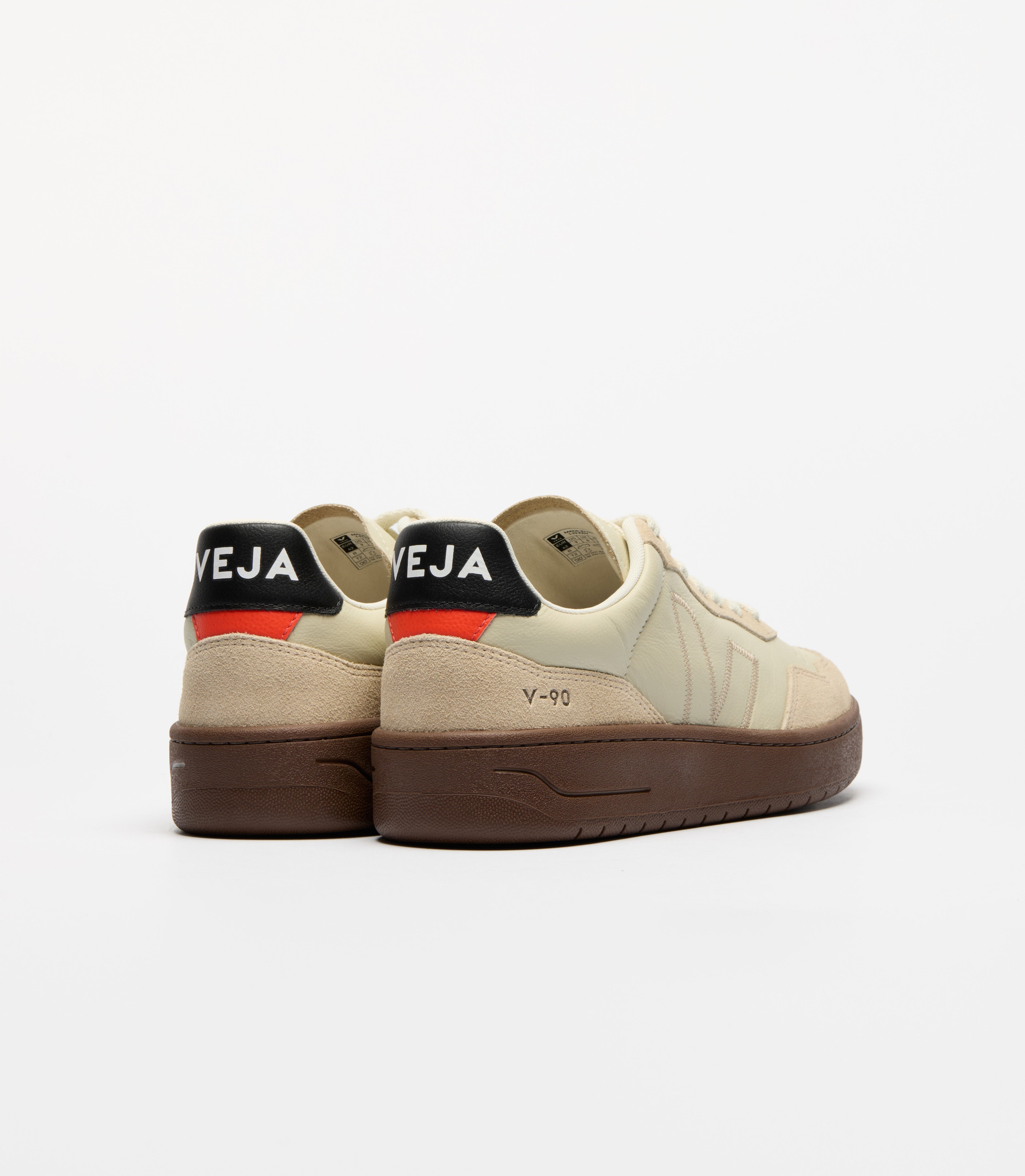 VEJA V-90 ZZ O.T. Leather Pierre Almond Black