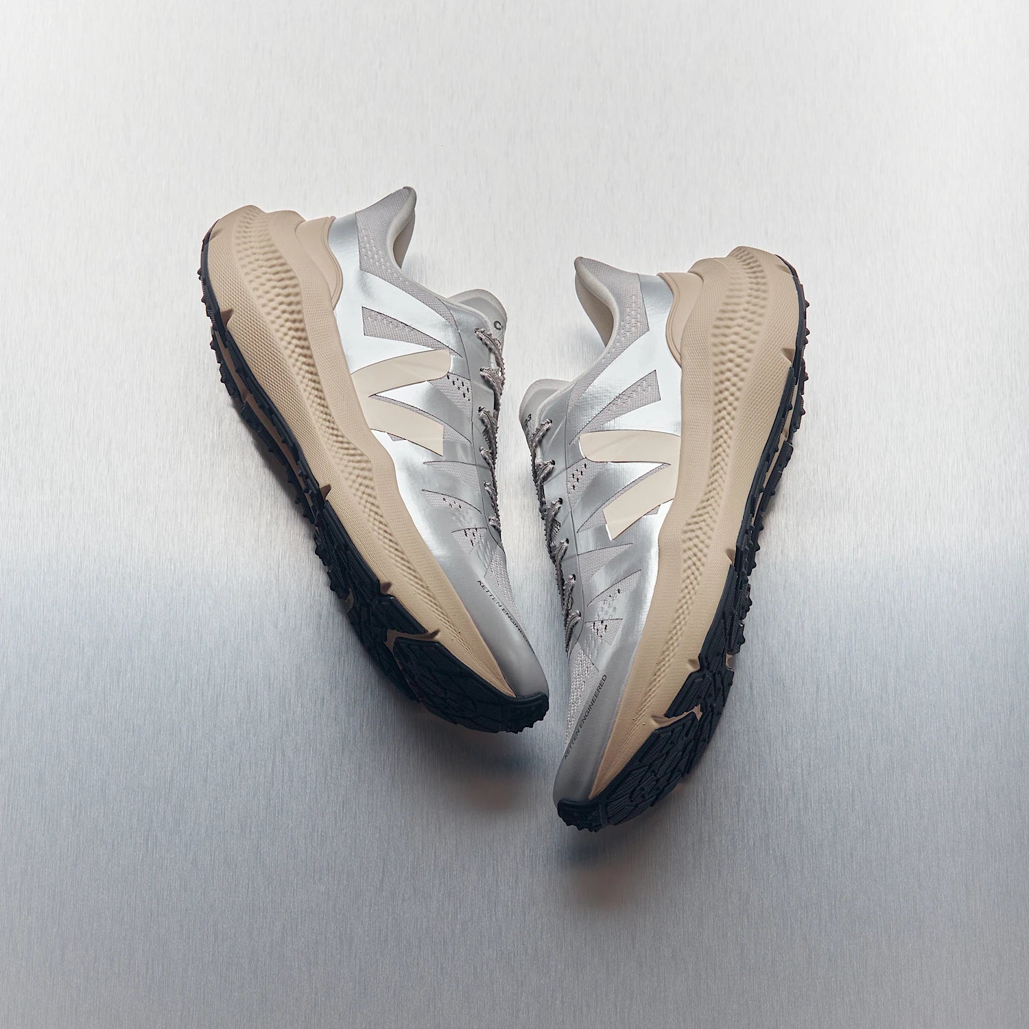 VEJA Condor 3 Advanced Engineered Mesh Silver Cashew Almond