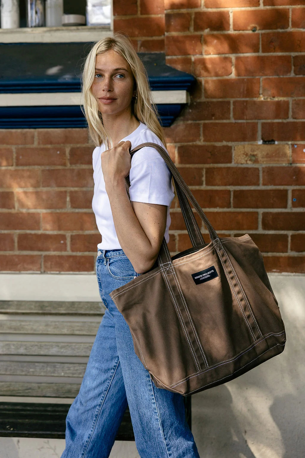The Remote Tote in Desert