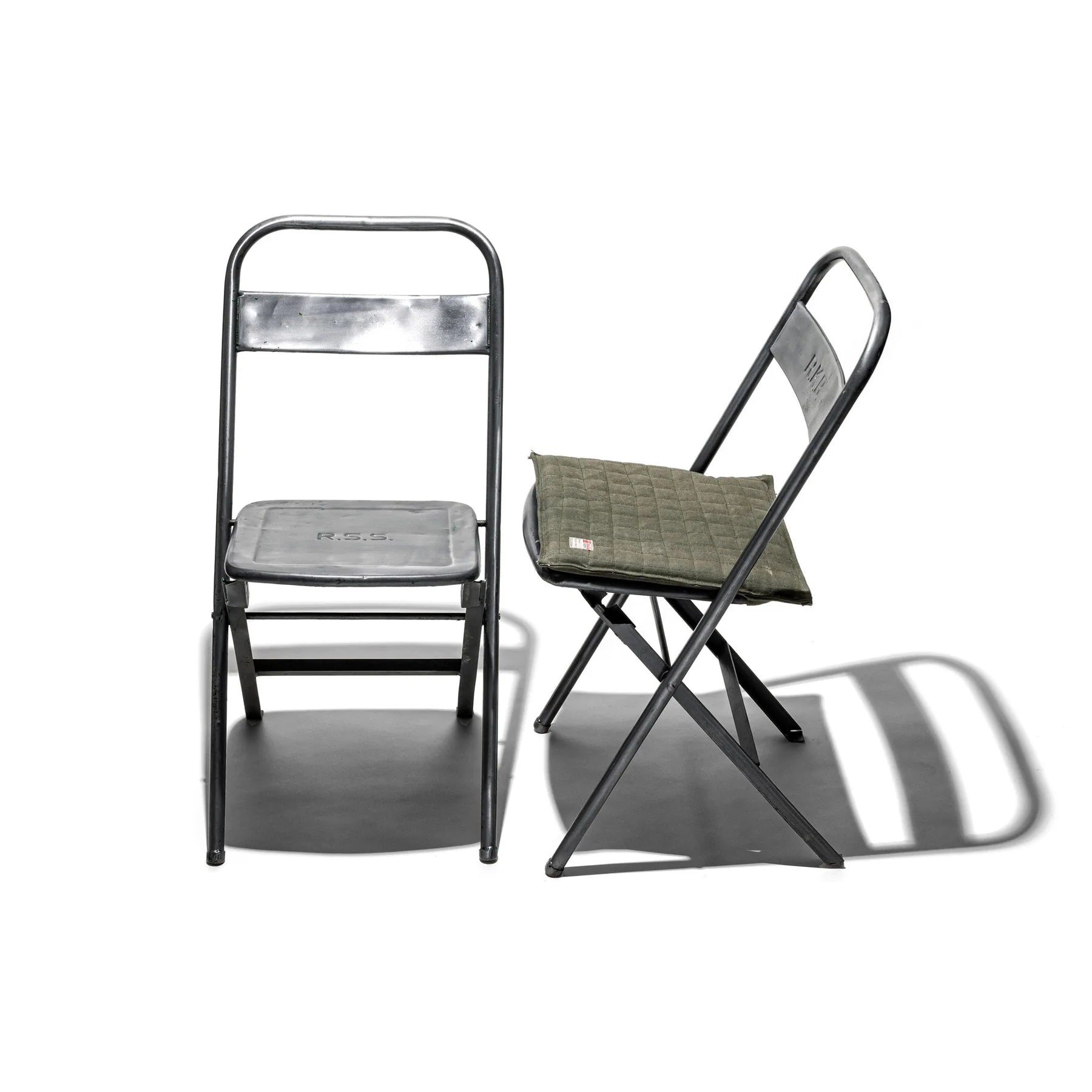 Puebco Vintage Steel Folding Chair / Natural