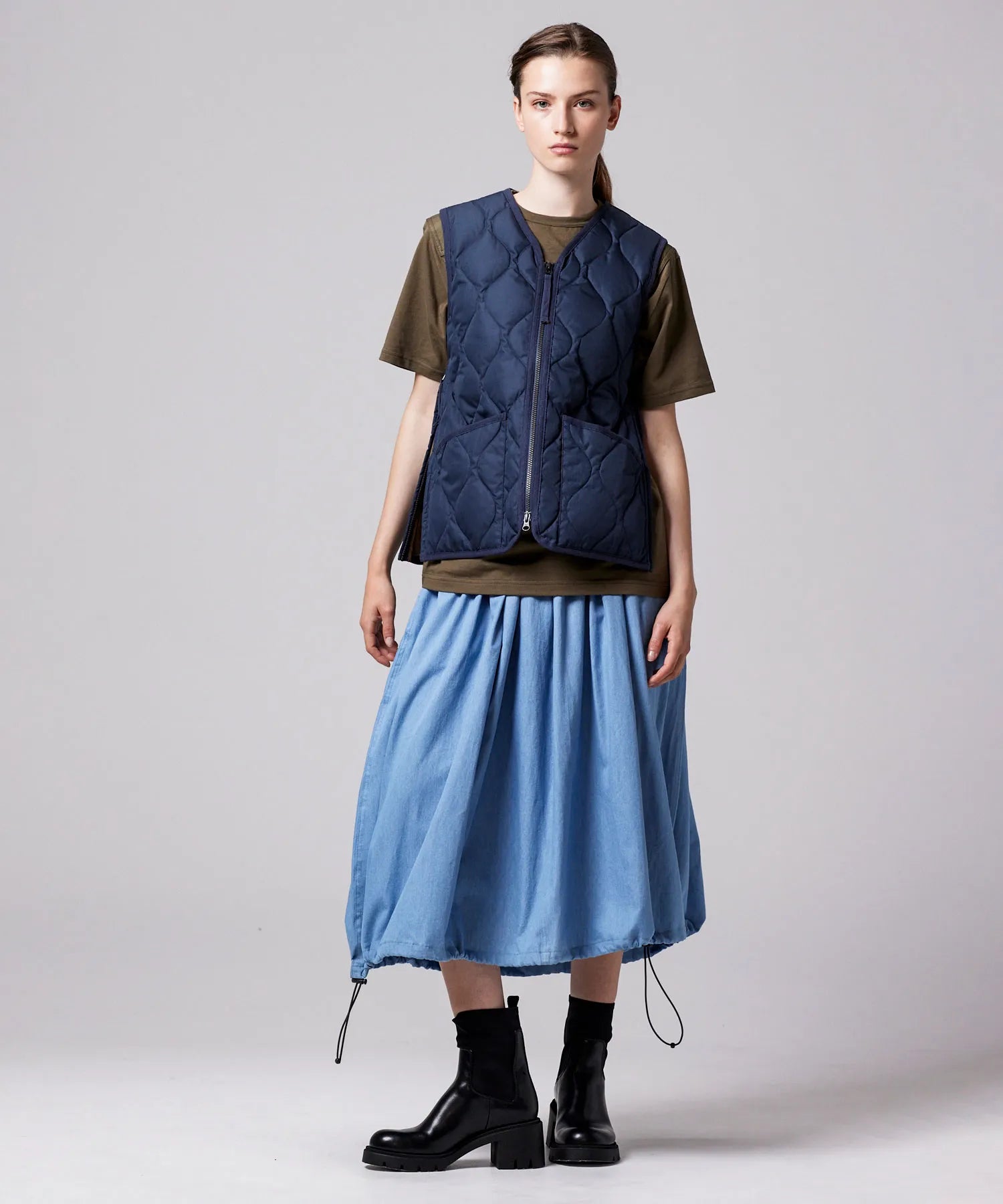 TAION Military Zip V-Neck Down Vest in Dark Navy