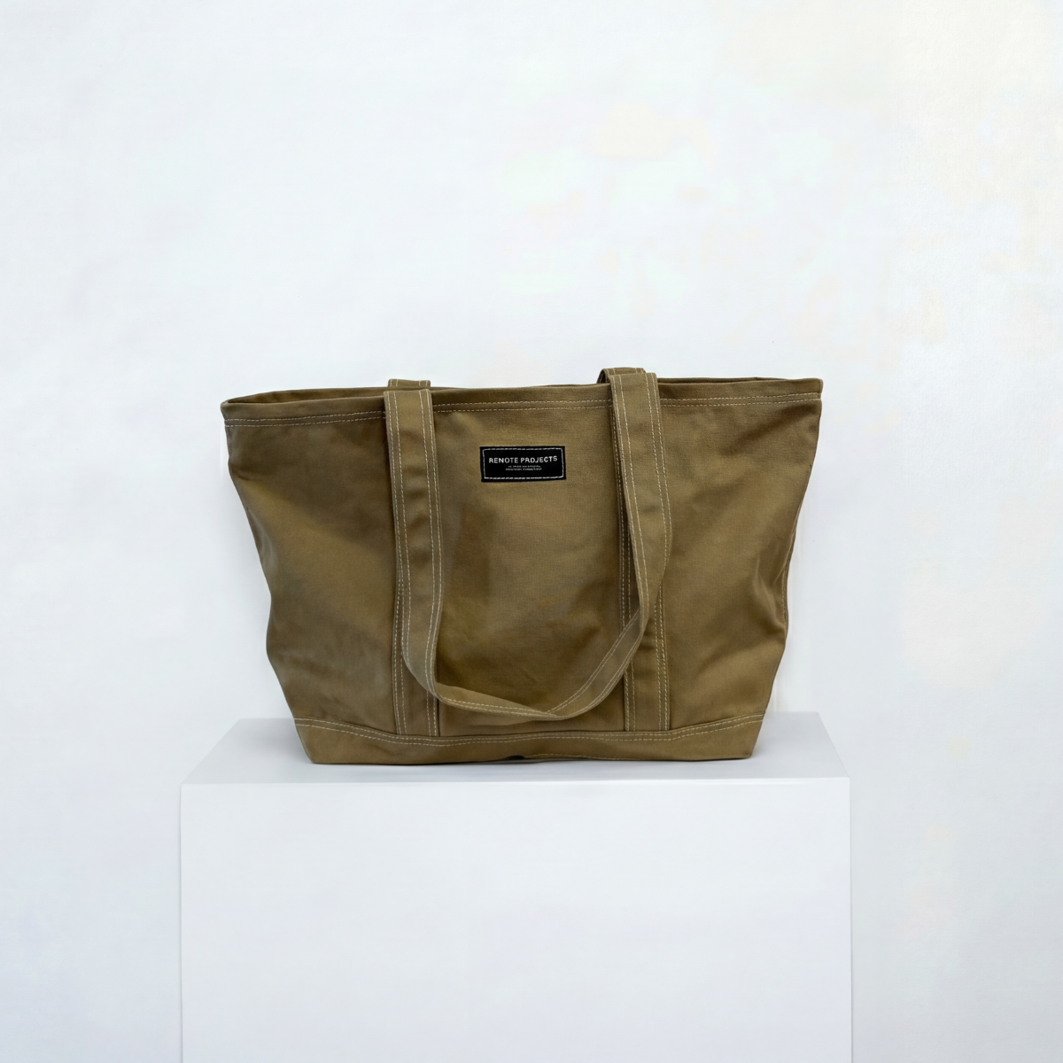 The Remote Tote in Desert
