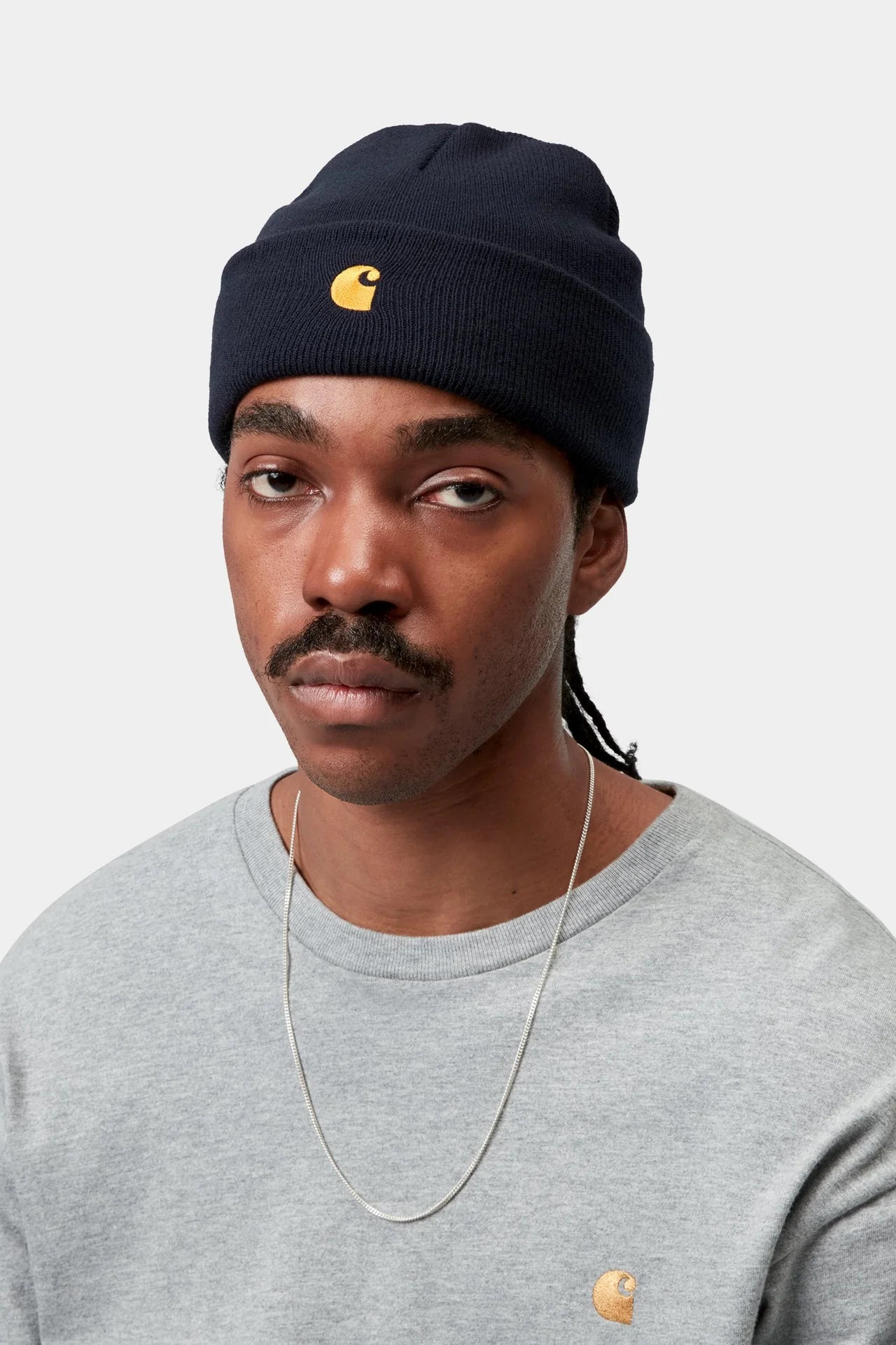 Carhartt WIP Chase Beanie in Dark Navy / Gold