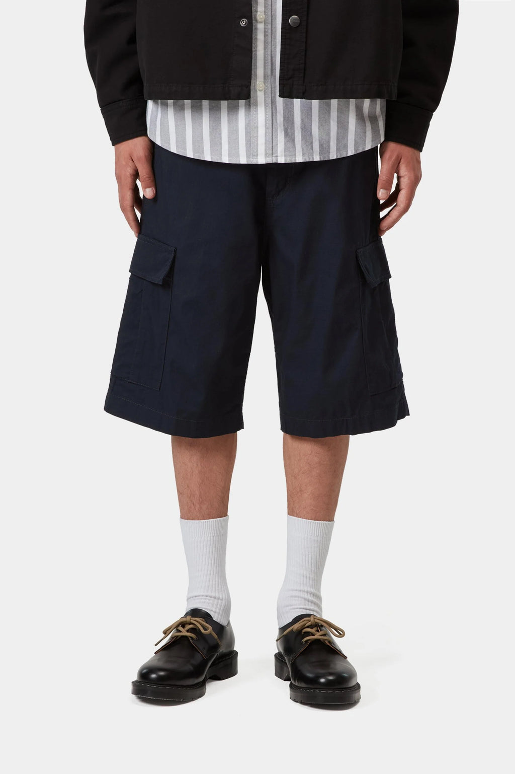 Carhartt WIP Regular Cargo Short in Deep Night Rinsed