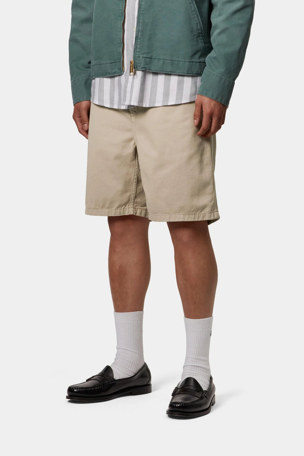 Carhartt WIP Flint Short in Wall Garment Dyed