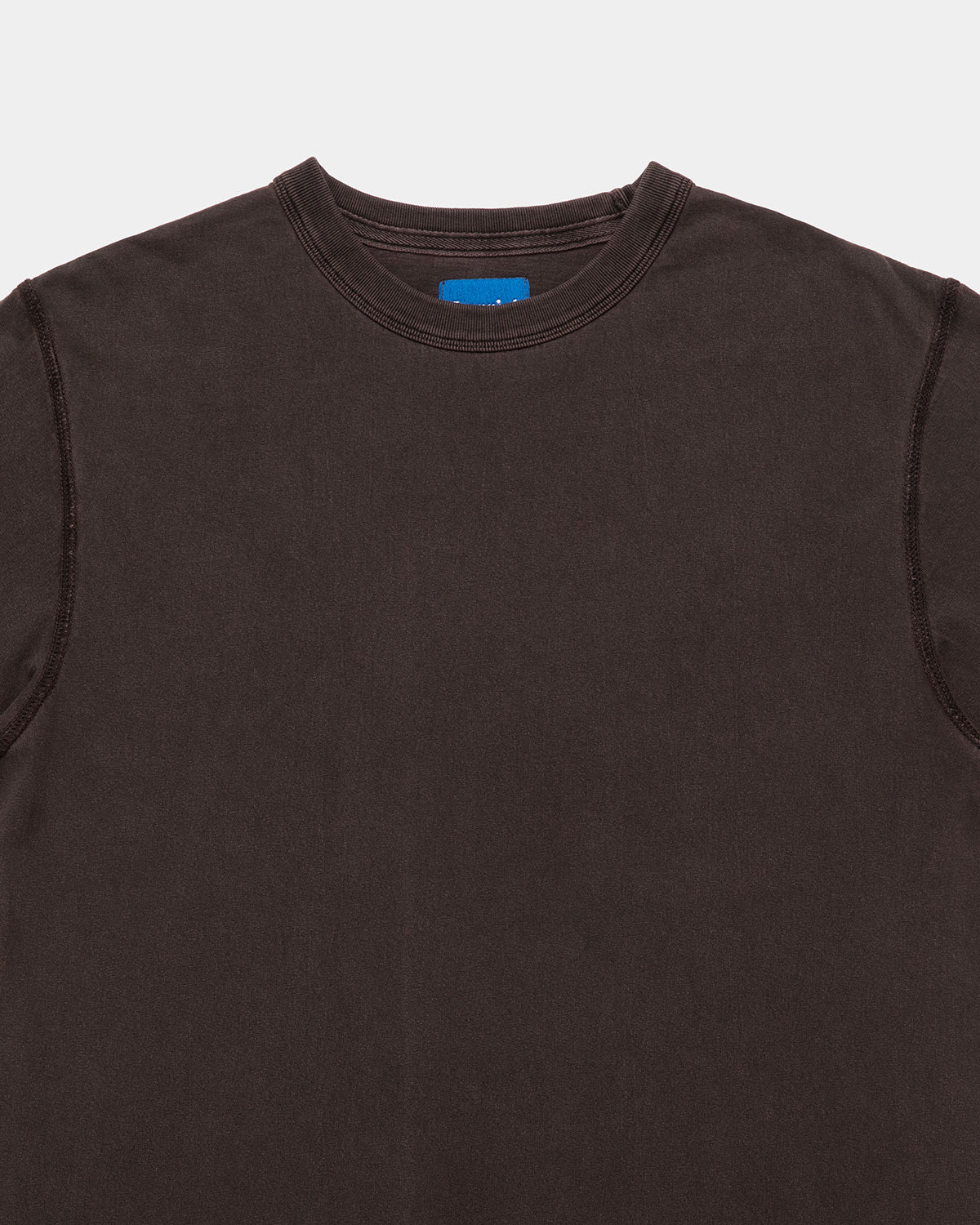 Larriet Blind Tee in Chocolate