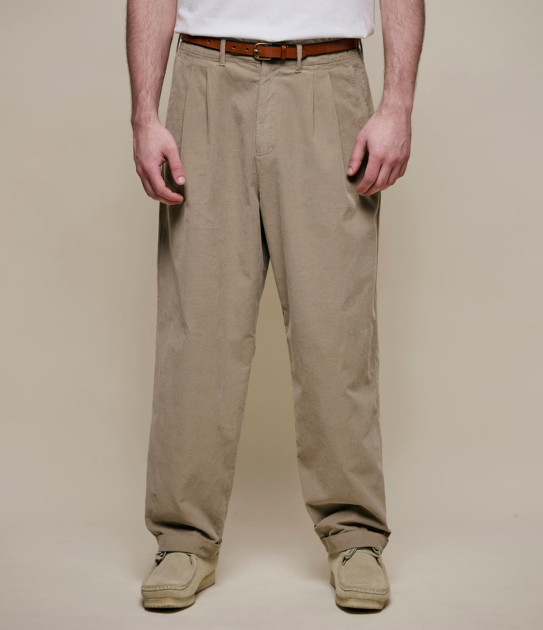 Merz B. Schwanen Men's Pleated Lightweight Cotton Corduroy Pants