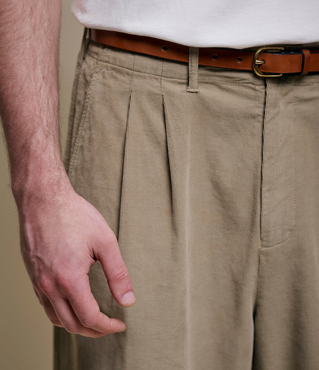 Merz B. Schwanen Men's Pleated Lightweight Cotton Corduroy Pants