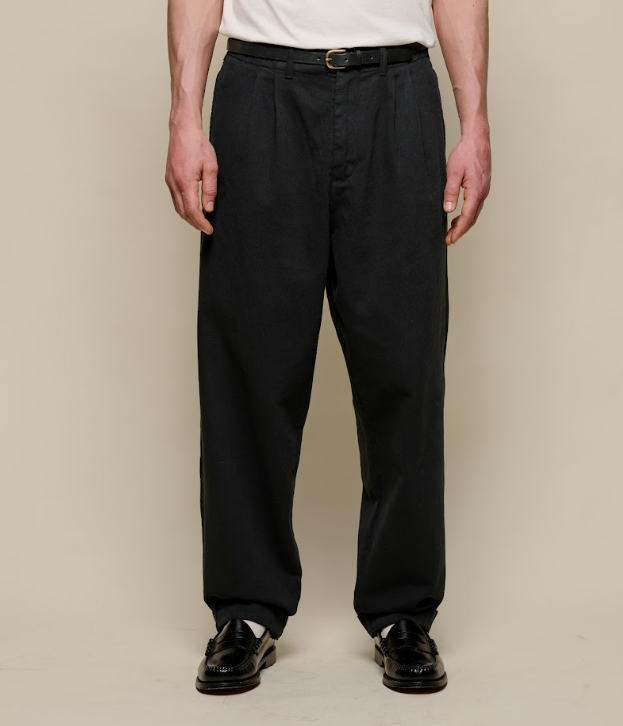 Merz b. Schwanen Pleated Twill Pants in Deep Black