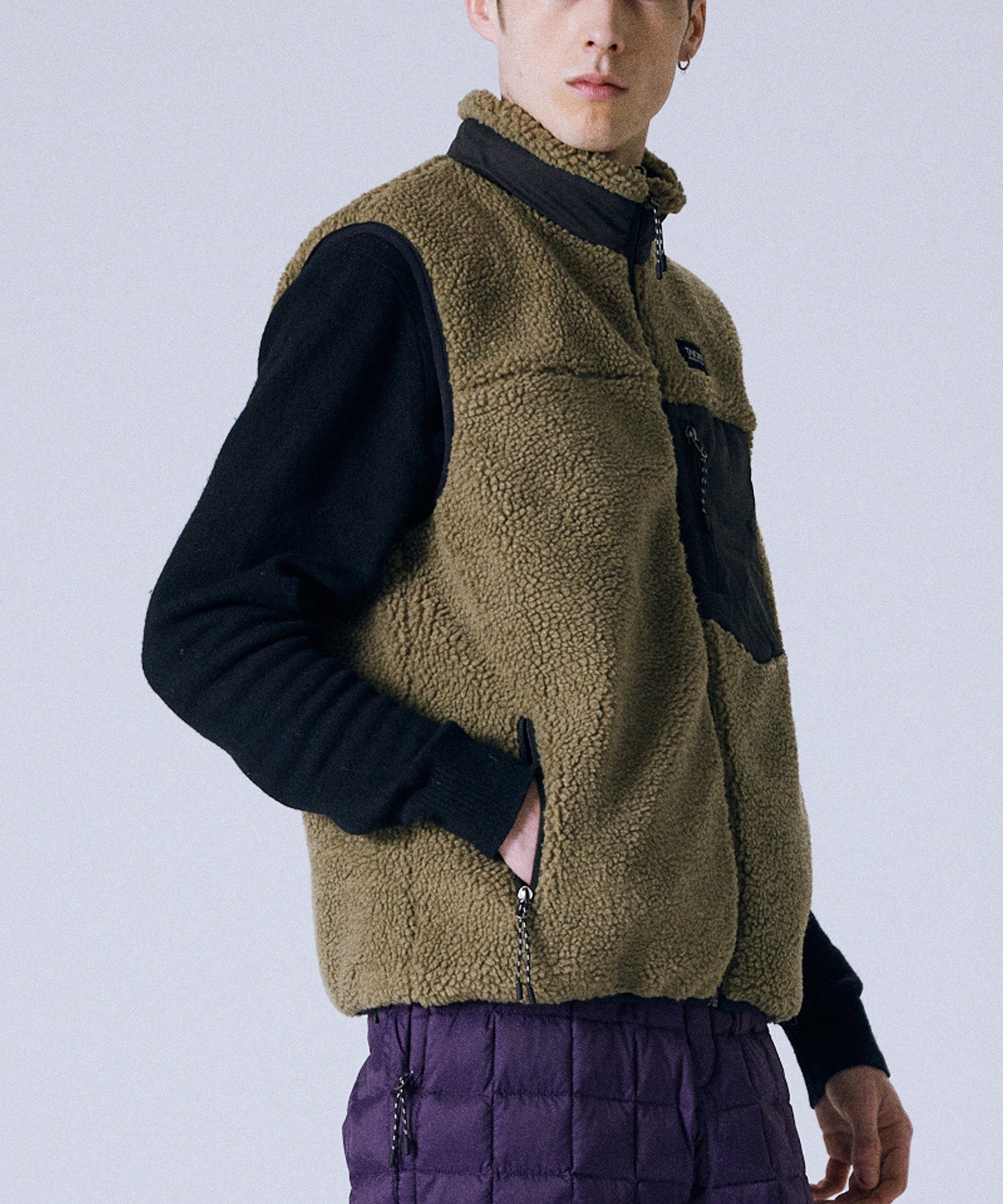 TAION Unisex Down x BOA Reversible Jacket in Black & Beige