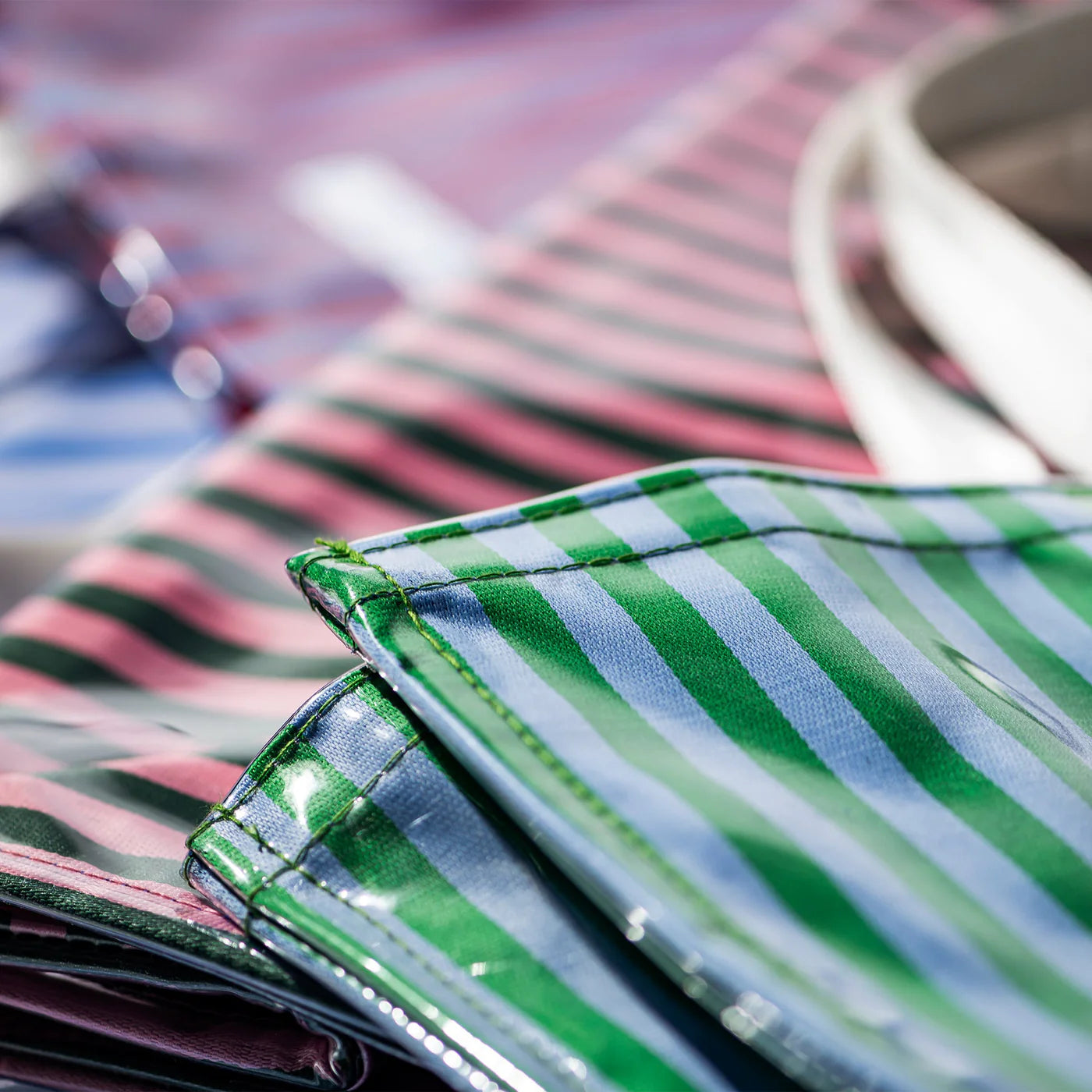 Puebco Covered School Tie Fabric Market Bag / Red x Light Blue