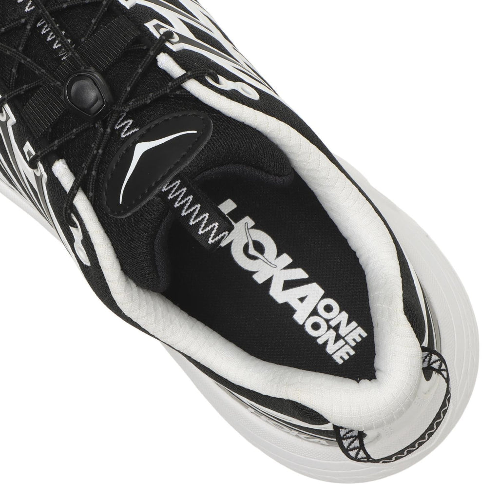 HOKA Mafete Three2 in Frost & Black