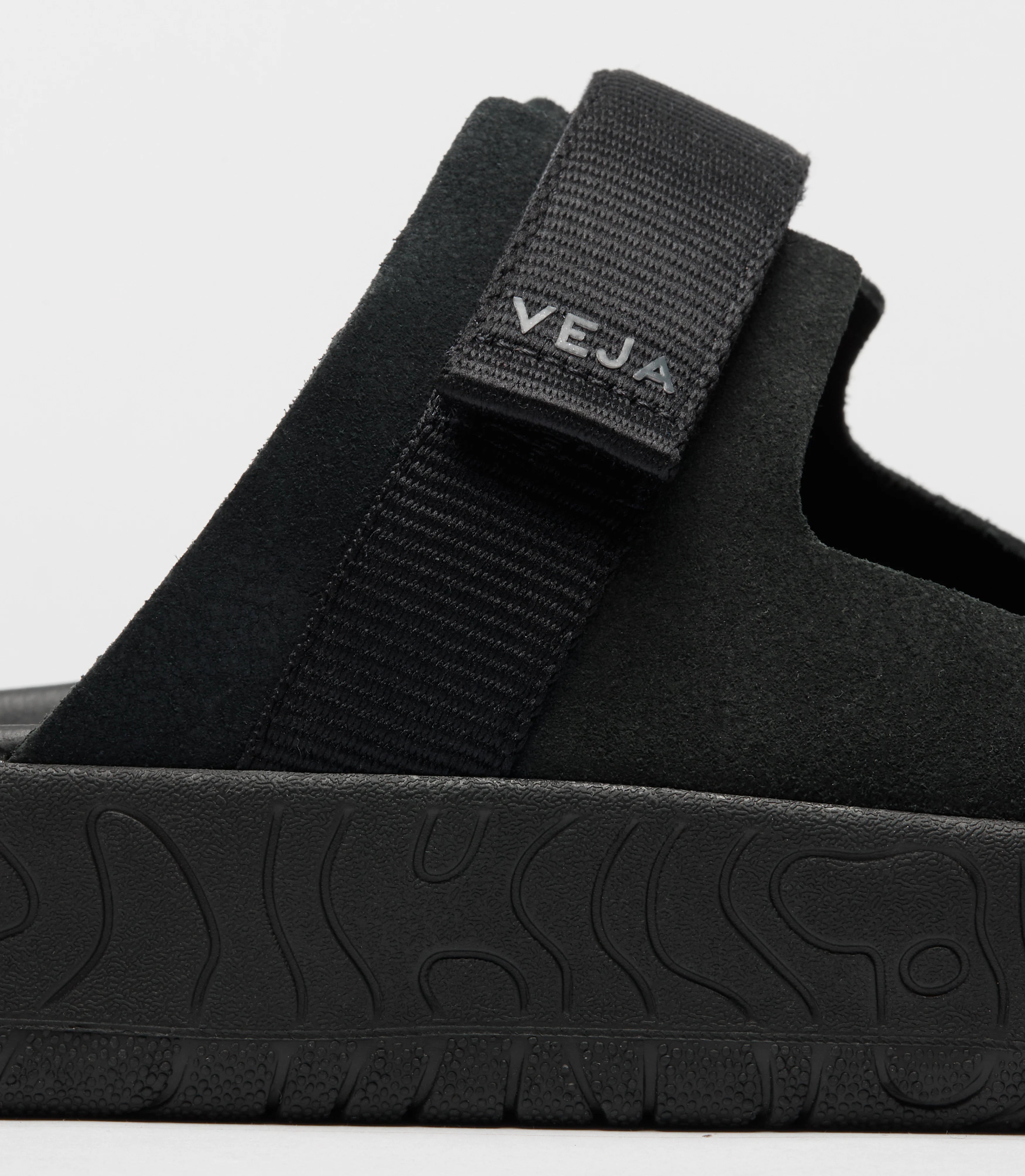 VEJA Arpoador Suede Sandal in Black