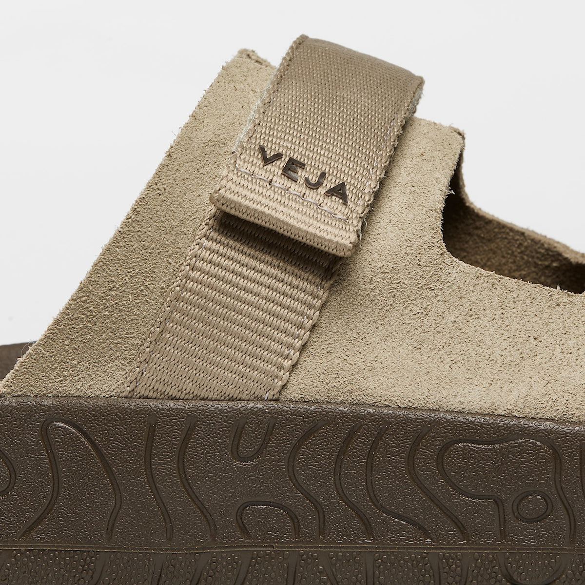VEJA Arpoador Suede Sandal in Soft Taupe/Falcon