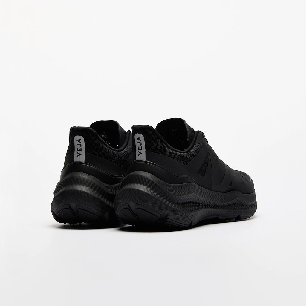 VEJA Condor 3 Engineered Mesh Performance Full Black