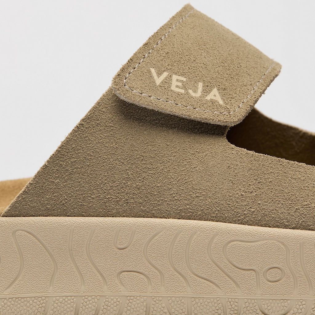VEJA Etna Suede Sandal in Taupe/Almond