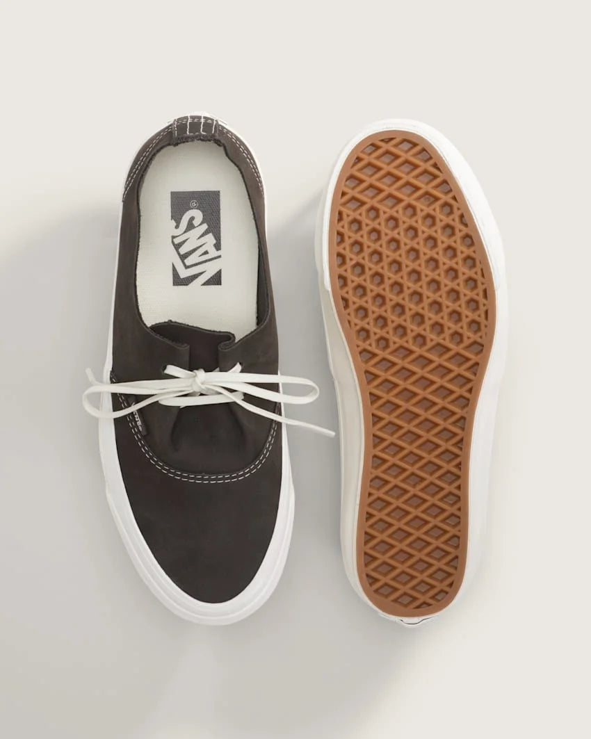Vans Premium LX Authentic Ease in Faded Black