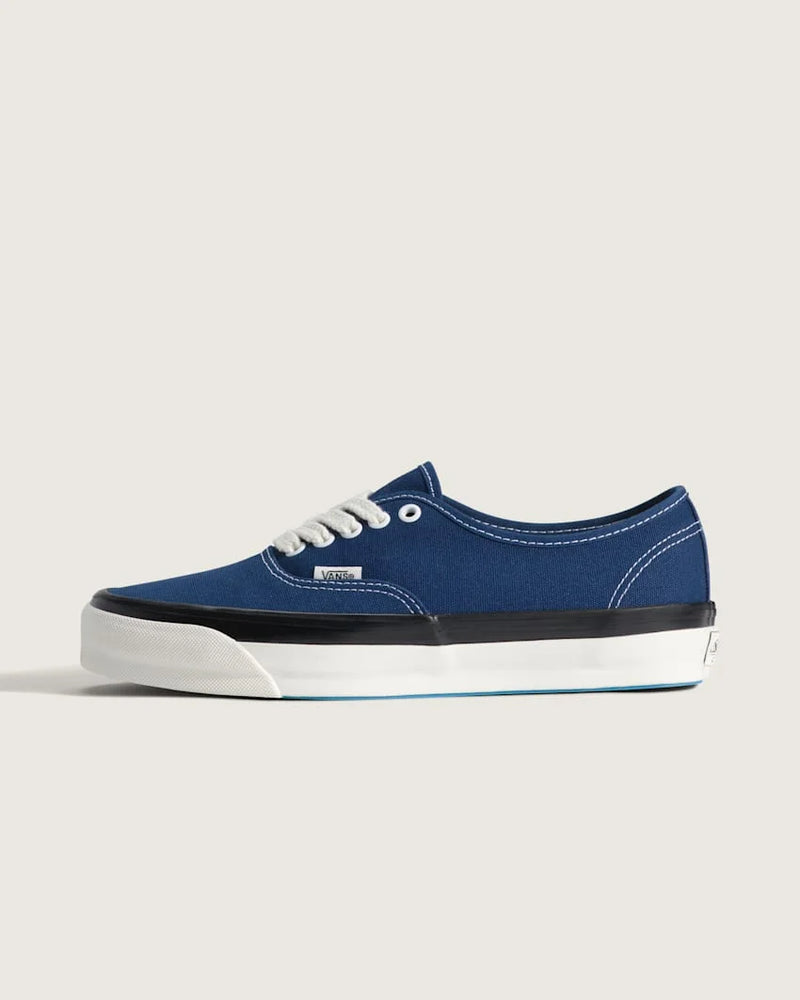 Vans Premium LX Authentic 44 Deck in Blue