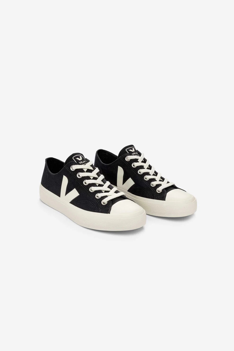 VEJA Wata II Low Canvas Black Pierre